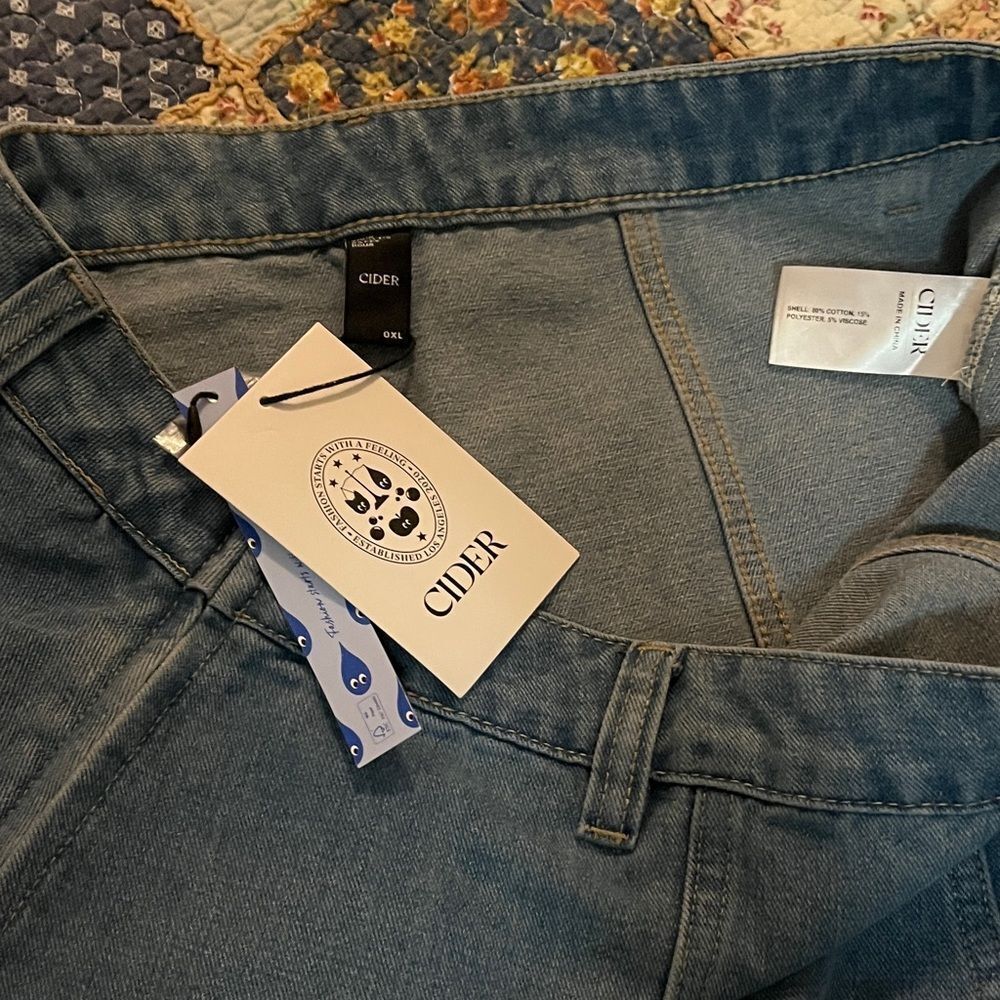 Cider denim skirt,